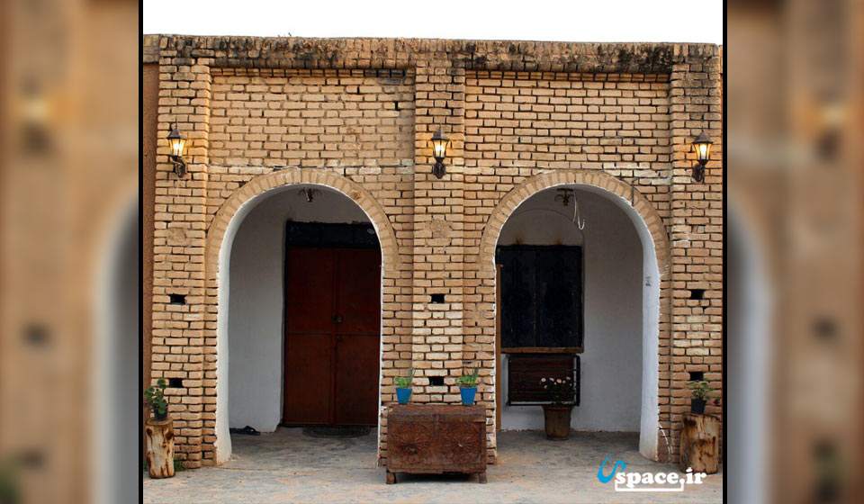 نمای بیرونی اقامتگاه بوم گردی لامردون واقع در گتوند خوزستان